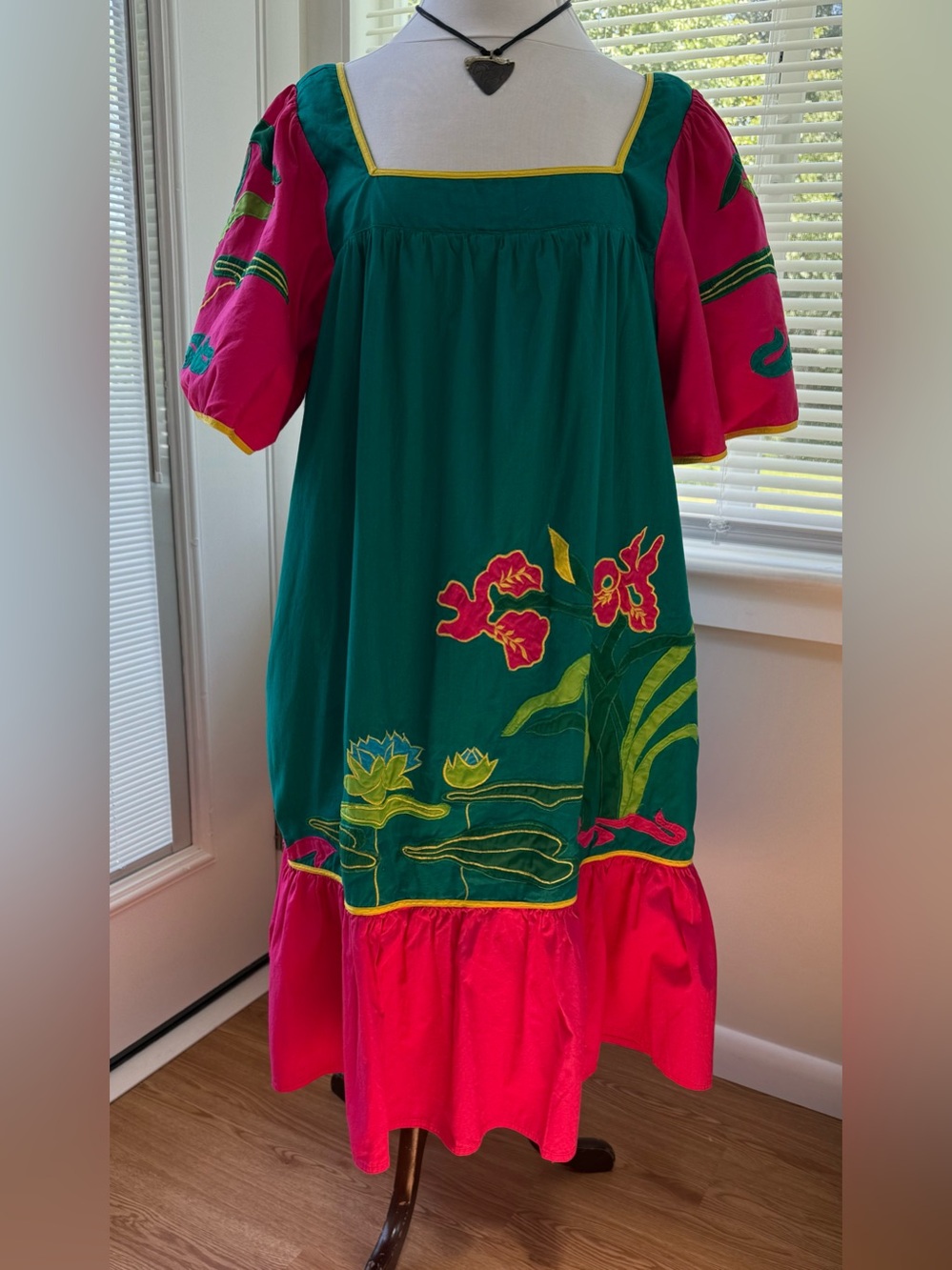 Vintage Southern Image Vibrant 100% Cotton Patio House Garden Dress